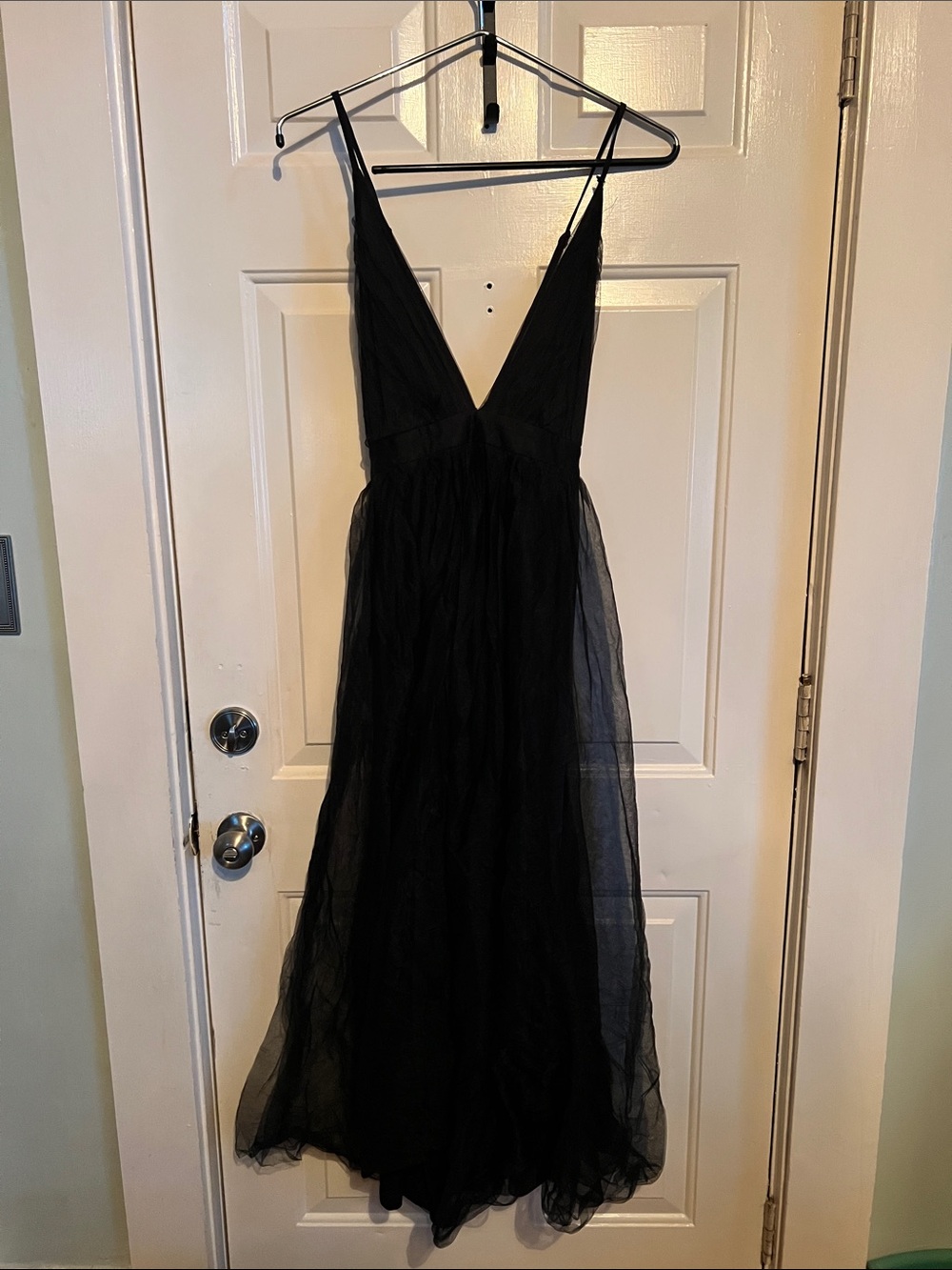 Black V-Neck Spaghetti Strap Evening Dress
